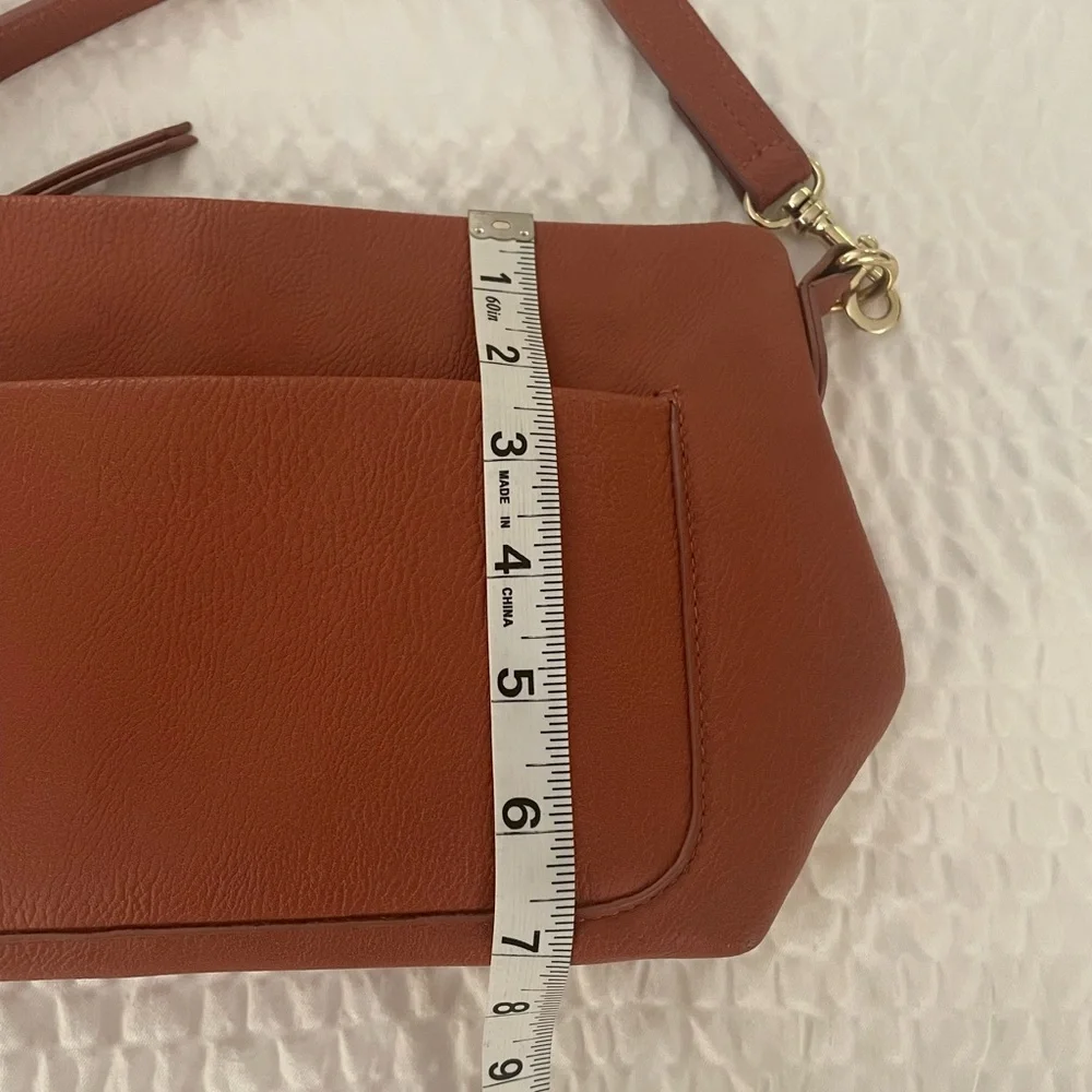 Universal Thread Crossbody Bag Deep Orange w/Adjustable Strap & Gold Details, OS